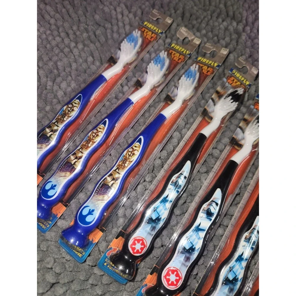 Lot of 11~Star Wars Child Kids Ultra Soft bristle Toothbrushes Asstd. Colors~NEW
